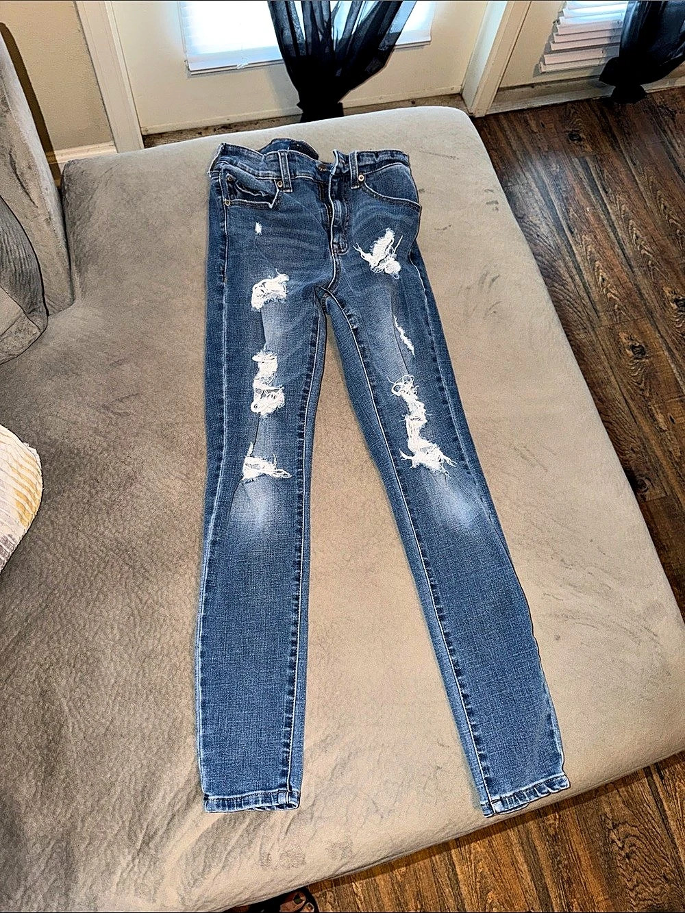 Aéropostale High Rise Jegging Distressed Blue Jeans Waist 4